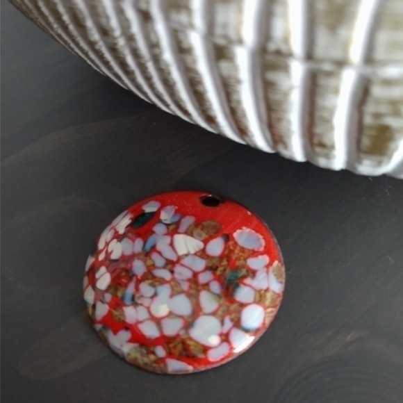 Beautiful Enamel Pendant. - Picture 1 of 5